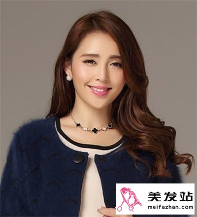 2014时尚韩式卷发发型  塑造清新时尚美女气质